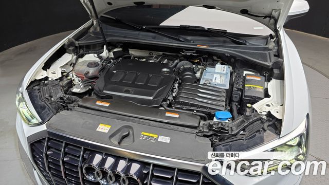 Audi Q3 2022 — photo 6