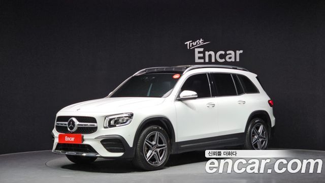 Mercedes-Benz GLB-Class 2022 — photo 1