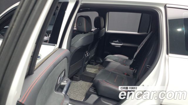 Mercedes-Benz GLB-Class 2022 — photo 19