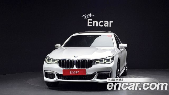 BMW 7-Series 2018 — photo 3