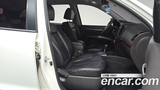 Hyundai Santafe 2011 — photo 11