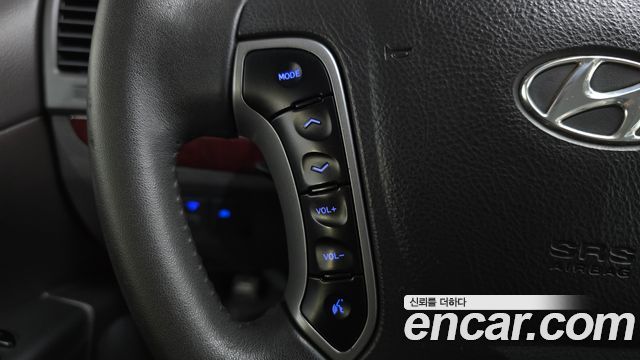 Hyundai Santafe 2011 — photo 17