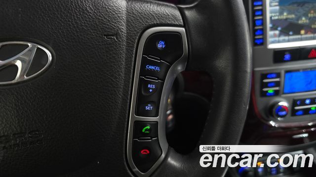 Hyundai Santafe 2011 — photo 18