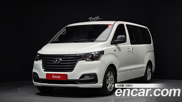 Hyundai Starex 2020 — photo 1