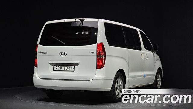 Hyundai Starex 2020 — photo 2