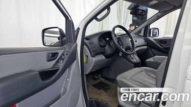Hyundai Starex 2020 — photo 10