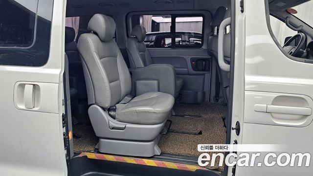 Hyundai Starex 2020 — photo 12