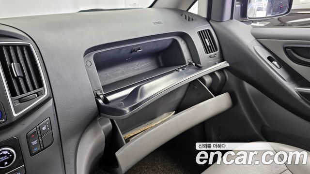 Hyundai Starex 2020 — photo 18