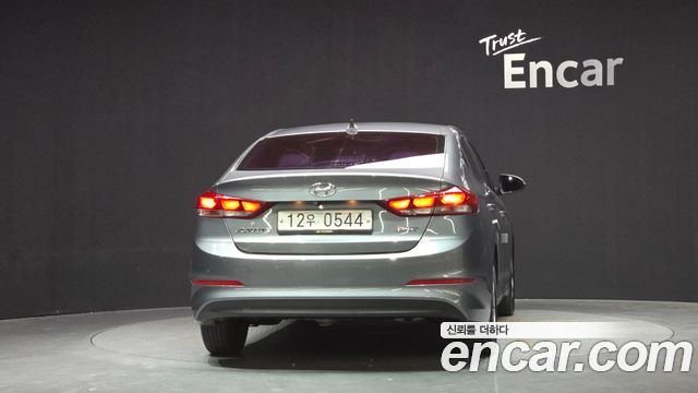 Hyundai AVANTE 2016 — photo 4