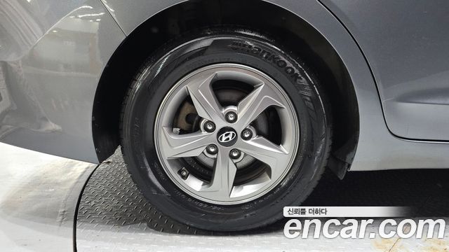 Hyundai AVANTE 2016 — photo 5
