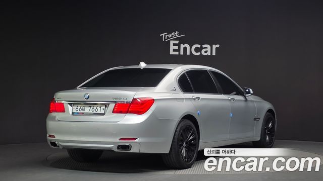 BMW 7-Series 2011 — photo 2