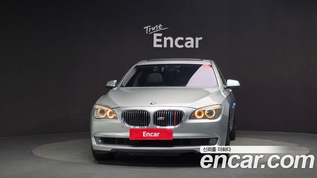 BMW 7-Series 2011 — photo 3