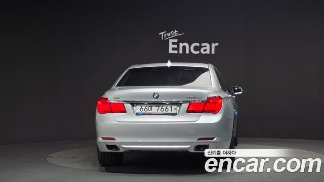 BMW 7-Series 2011 — photo 4