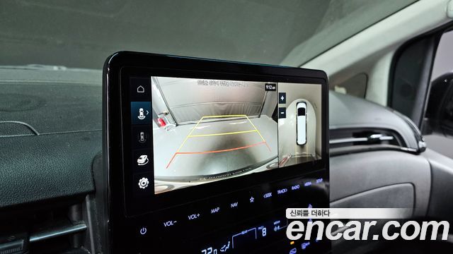 Hyundai Staria 2023 — photo 21