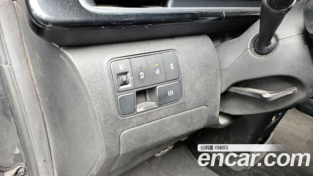Hyundai Staria 2023 — photo 24