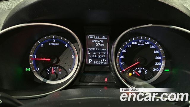 Hyundai Santafe 2013 — photo 11