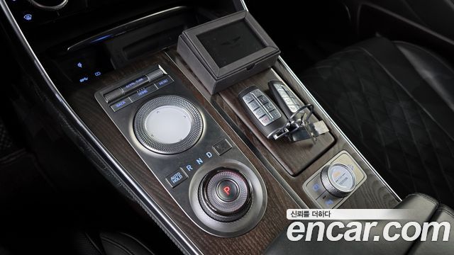 Genesis GV80 2020 — photo 12