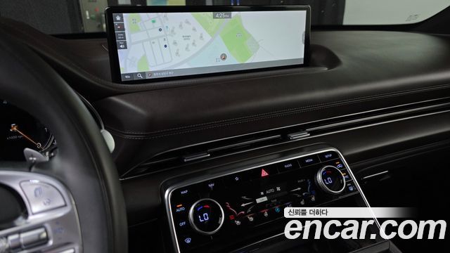 Genesis GV80 2020 — photo 17