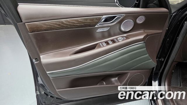 Genesis GV80 2020 — photo 14