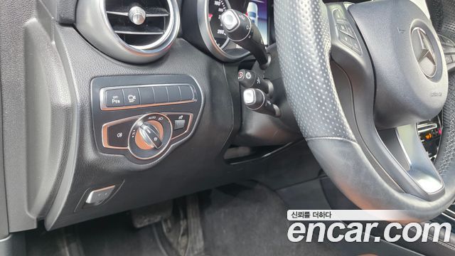 Mercedes-Benz GLC-Class 2018 — photo 23