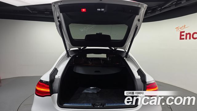 Mercedes-Benz GLC-Class 2018 — photo 26