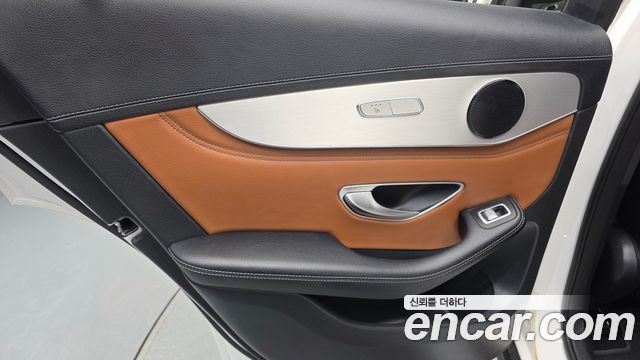 Mercedes-Benz GLC-Class 2018 — photo 15