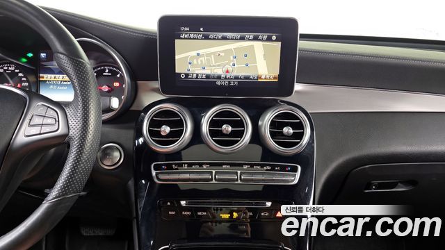 Mercedes-Benz GLC-Class 2018 — photo 31