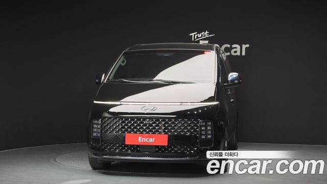 Hyundai Staria 2022 — photo 3