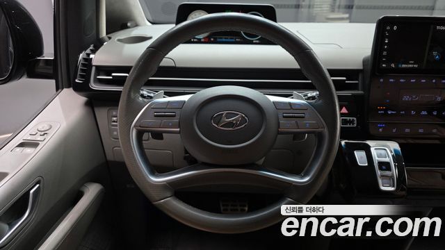 Hyundai Staria 2022 — photo 13