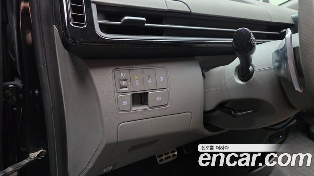 Hyundai Staria 2022 — photo 16