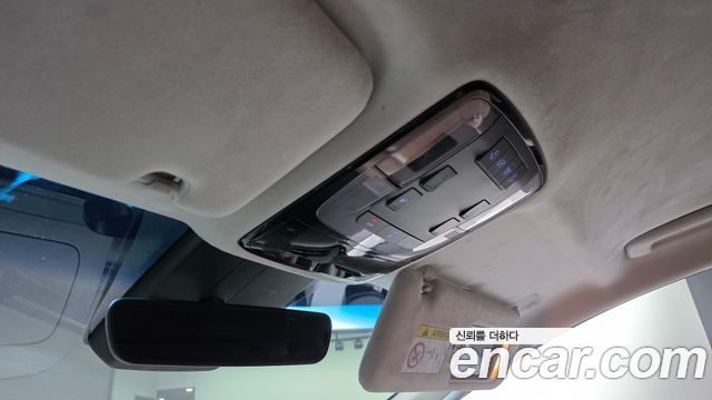 Hyundai Staria 2022 — photo 19