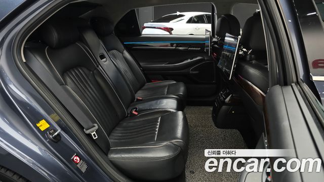 Genesis EQ900 2016 — photo 17