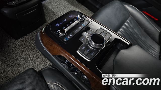 Genesis EQ900 2016 — photo 22