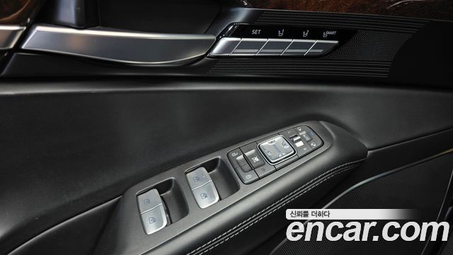 Genesis EQ900 2016 — photo 32