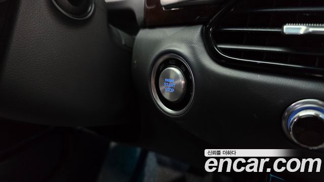 Genesis EQ900 2016 — photo 34
