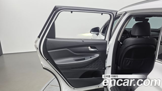 Hyundai Santafe 2022 — photo 15
