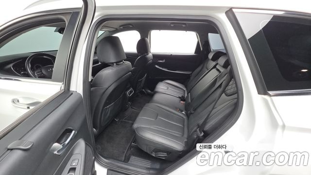 Hyundai Santafe 2022 — photo 16