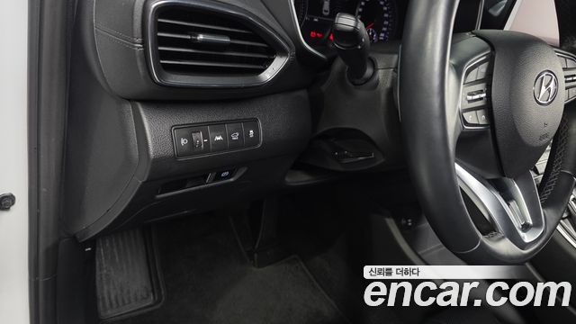 Hyundai Santafe 2022 — photo 30