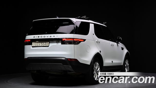 Land Rover Discovery 2019 — photo 2
