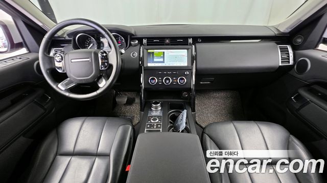 Land Rover Discovery 2019 — photo 10