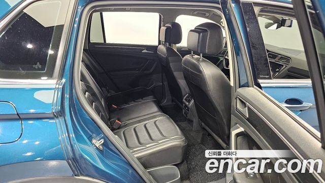 Volkswagen Tiguan 2022 — photo 18