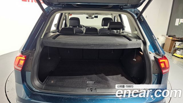 Volkswagen Tiguan 2022 — photo 26