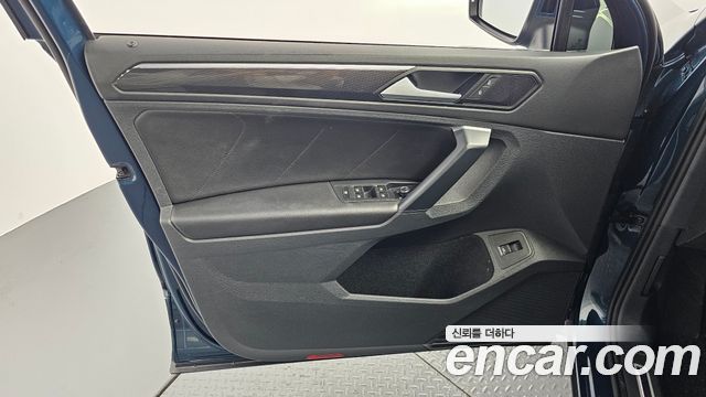 Volkswagen Tiguan 2022 — photo 14