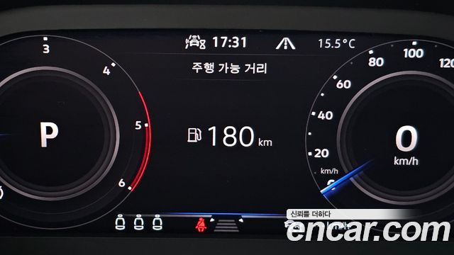 Volkswagen Tiguan 2022 — photo 32