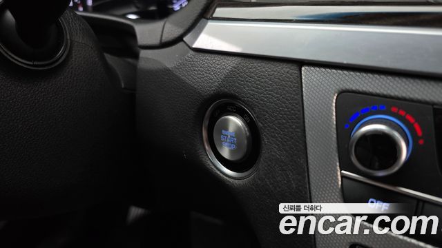 Genesis G80 2017 — photo 31