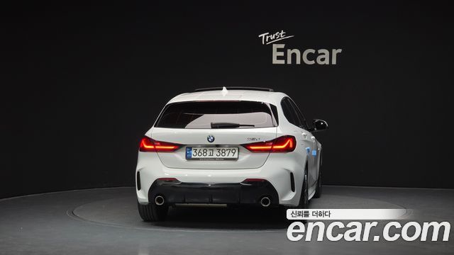 BMW 1-Series 2021 — photo 4