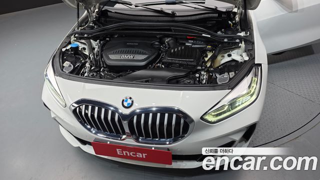 BMW 1-Series 2021 — photo 6