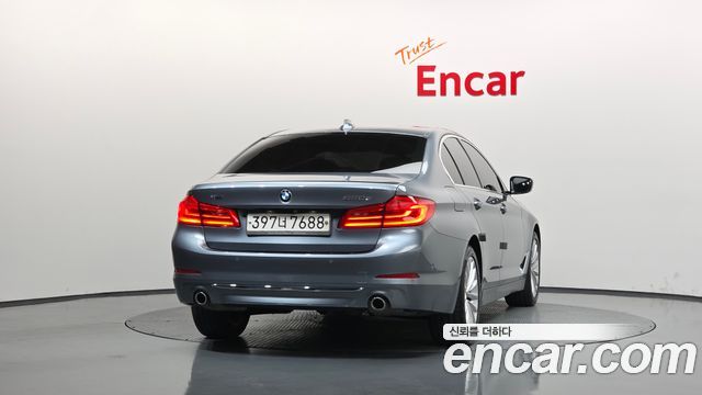 BMW 5-Series 2020 — photo 4