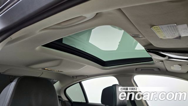 BMW 5-Series 2020 — photo 22
