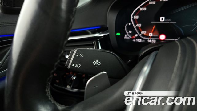 BMW 5-Series 2020 — photo 28
